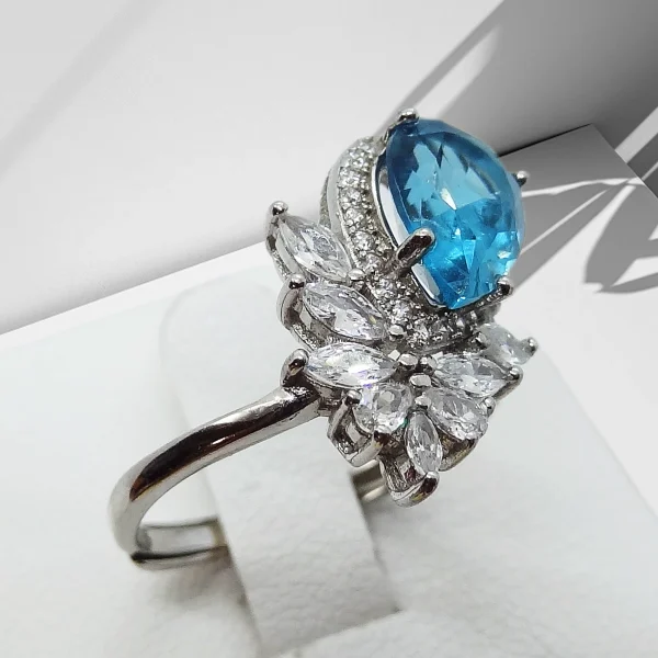 Blauer Topas Damenring verstellbarer Silberring mit Glanz