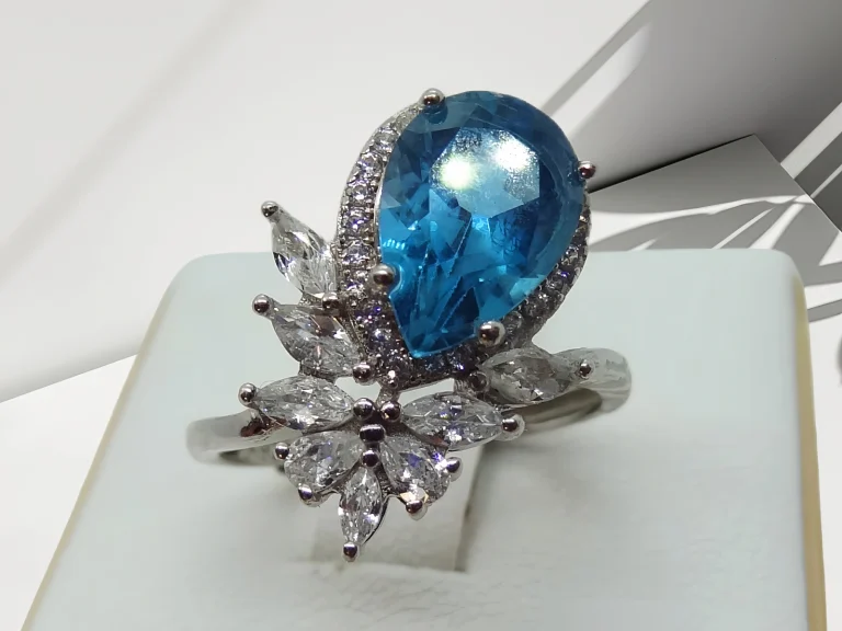 Blauer Topas Damenring verstellbarer Silberring mit Glanz