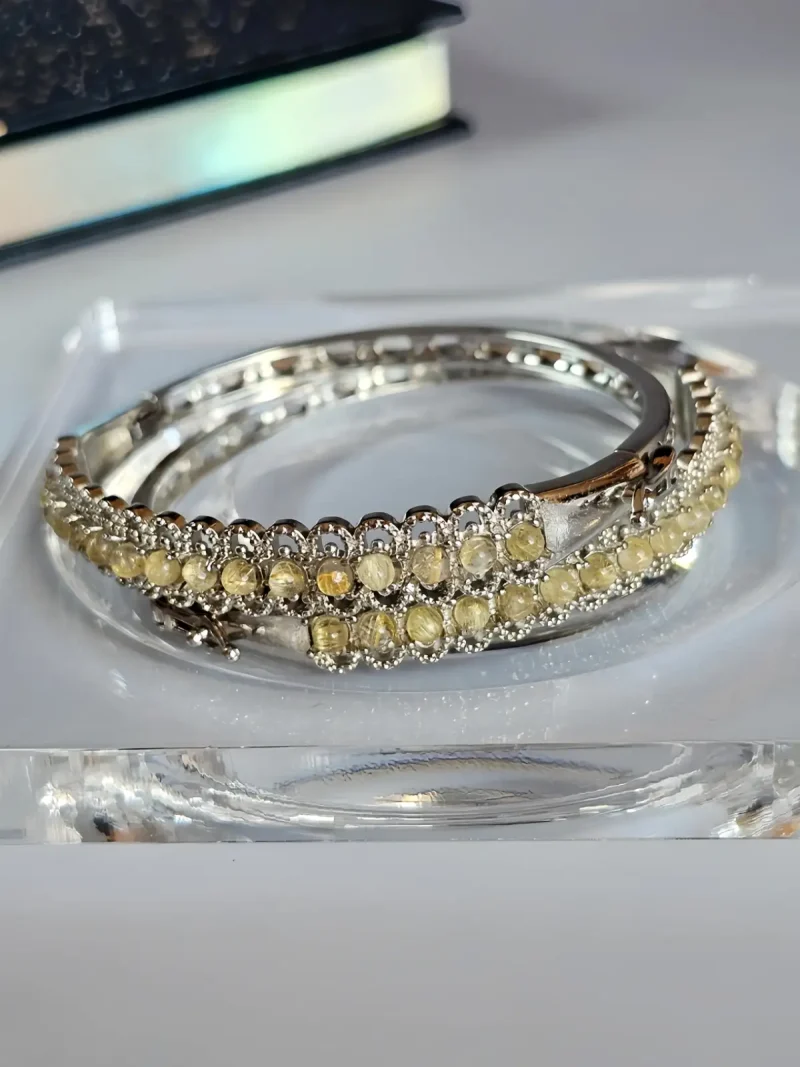 Gold Rutilquarz Armband Naturstein Armband für Geld, Erfolg Ein Paar elegante Armbänder aus Weißkupfer, besetzt mit funkelnden goldfarbenen Rutilquarzen (Goldhaarstein)