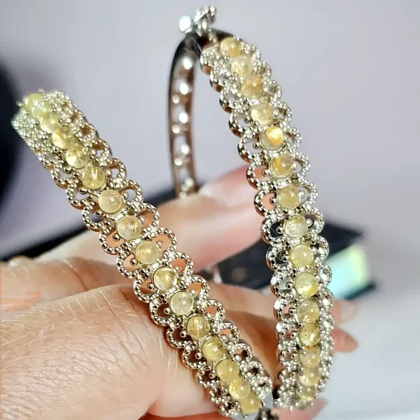 Gold Rutil Quarz Armband Naturstein Armband für Geld, Erfolg Ein Paar elegante Armbänder aus Weißkupfer, besetzt mit funkelnden goldfarbenen Rutilquarzen (Goldhaarstein) mit Kalt Licht