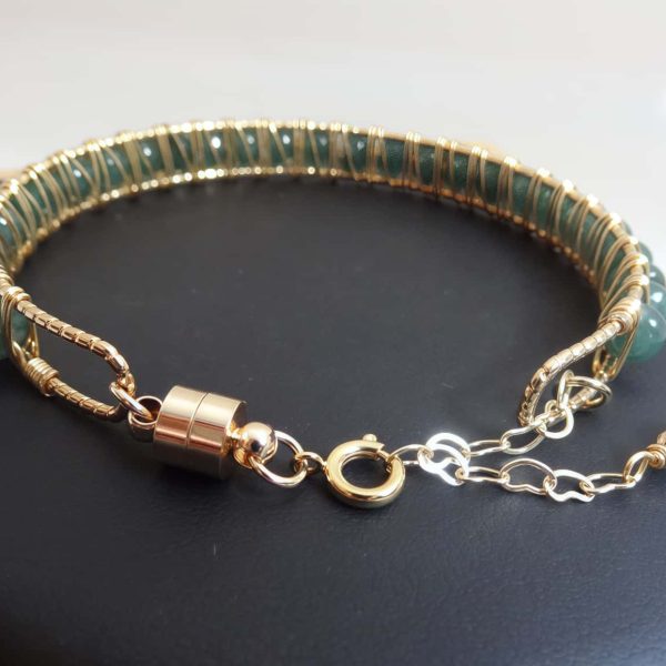 Armreif Jade Blau Abakusperlen Drahtarmband handgefertigt