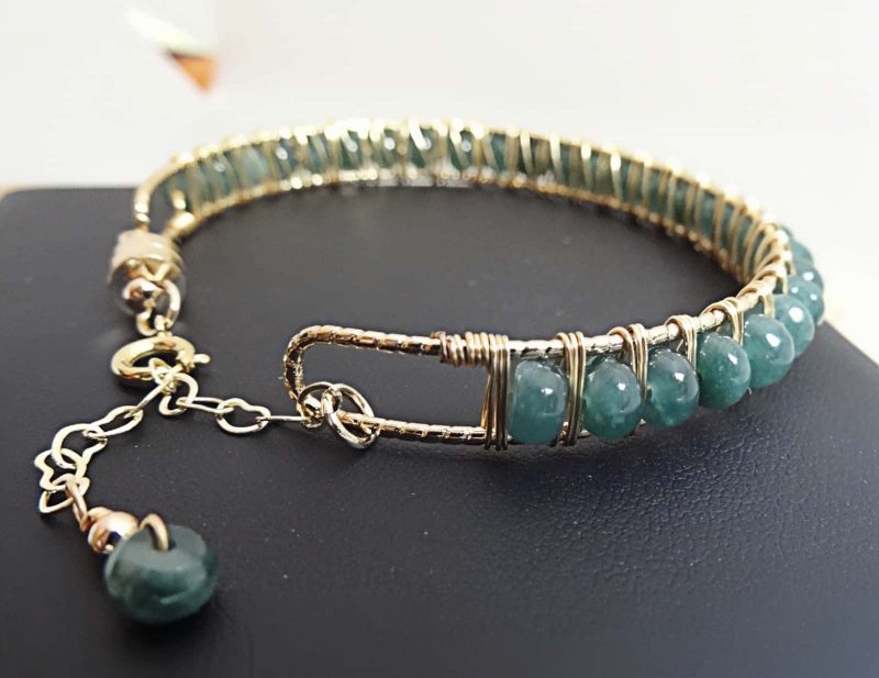 Armband-Blauwasser-Jade-08 Armreif Jade Blau Abakusperlen Drahtarmband handgefertigt