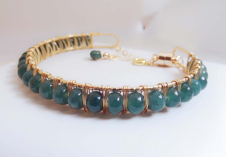 Armband Damen mit Stein Blau Jade, Abakus Perlen, Draht handgefertigt Jade Naturstein Damenarmreif türkisgrün vergoldeter Draht