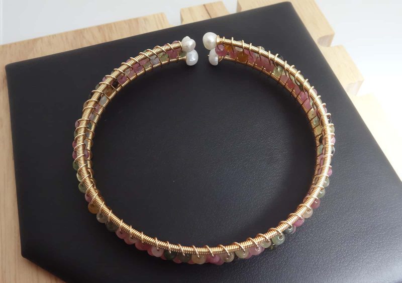 Armband-TourmalinPerlen-03 Tourmalin Armreif 14k-vergoldet