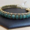 Armband-blauwasser-jade-01 Jade Naturstein Damenarmreif türkisgrün vergoldeter Draht