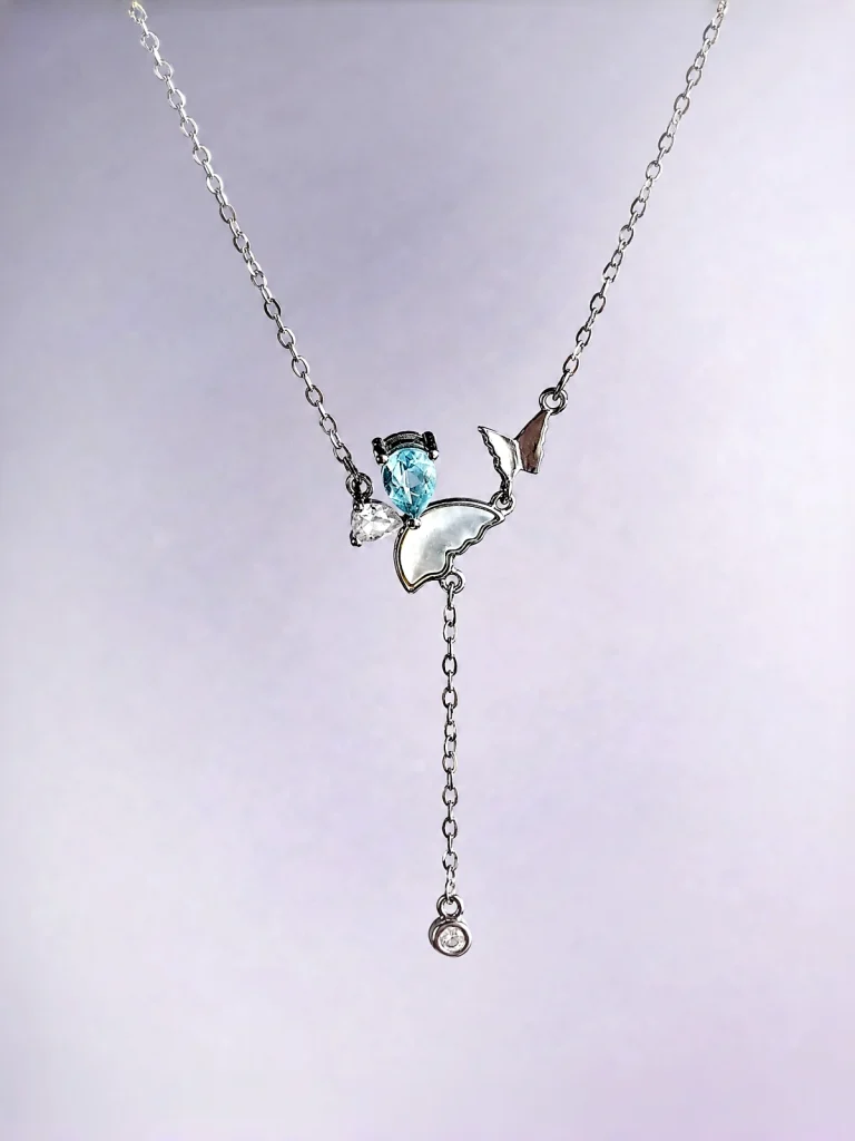925 Silber Y-Halskette mit Blauer Topas Stein, Schmetterling Anhänger S925 Silber Y-Halskette mit natürlichem blauem Topas und Zirkonia, Kette 40+5 cm