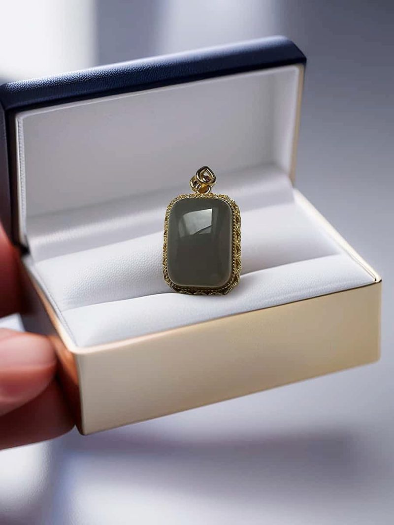 Halskette Jade Rauchviolett Symbolik