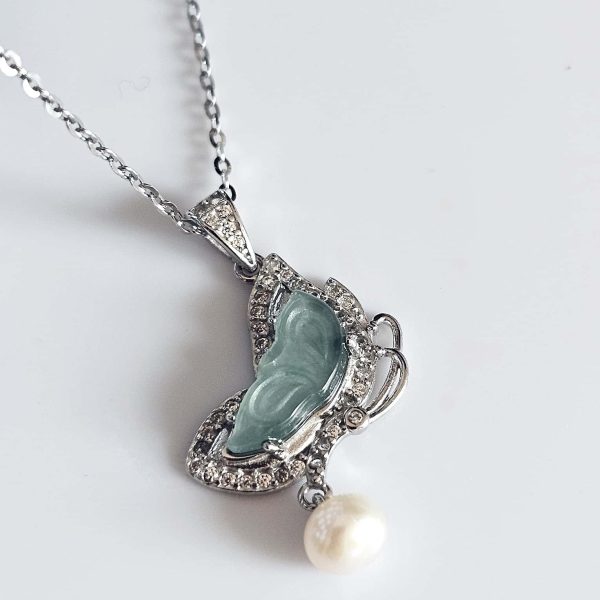 Halskette 925er Sterlingsilber mit eingefasstem Jade Anhänger und Perle