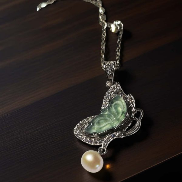 Halskette 925er Sterlingsilber mit eingefasstem Jade Anhänger und Perle