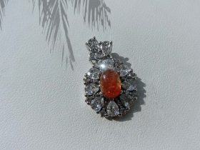 Anhänger mit Sonnenstein und Zirkonia