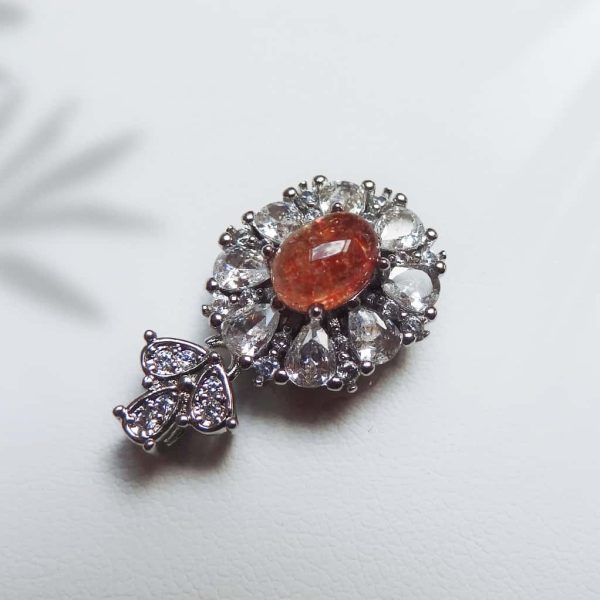 Anhänger aus Legierung mit Sonnenstein und Zirkonia