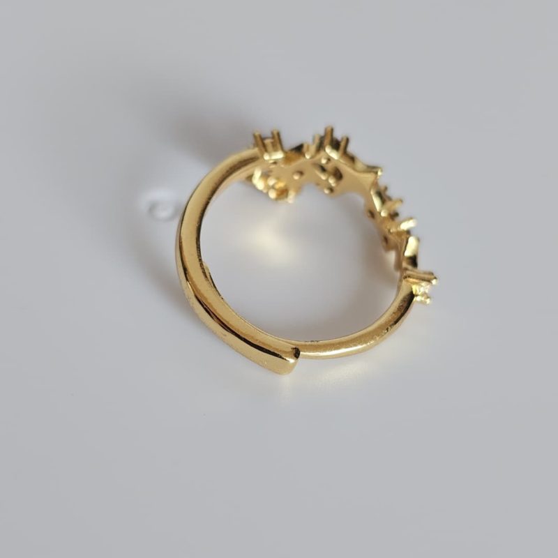 Ring-stern-04 Goldener Ring mit blauen Kristallen und Sternanhänger