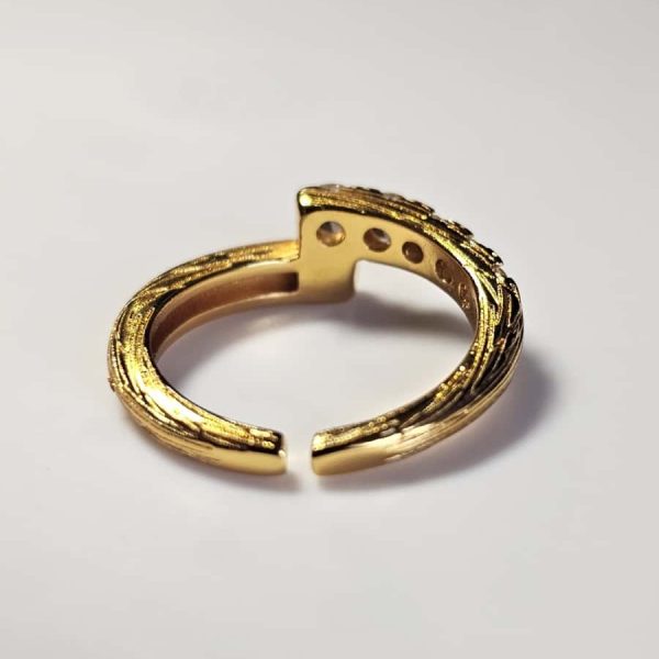 Offener vergoldeter Ring mit Zirkonia