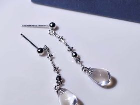 Cleardrop-OR0015-01 Ohrringe mit weißen Bergkristall-Tropfen aus Silber