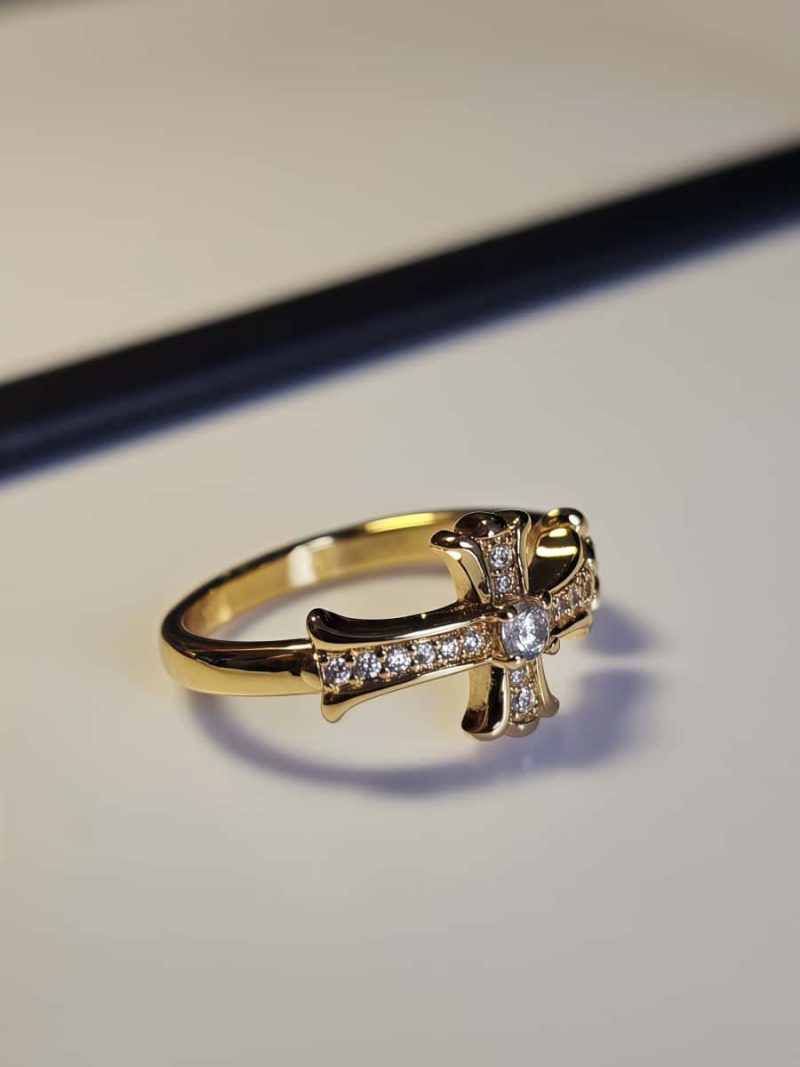 Vergoldeter Damenring Kreuz mit Zirkonia Open ring