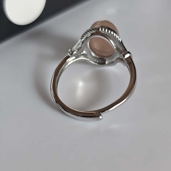 versilberter Ring mit orangefarbenem Mondstein Retro