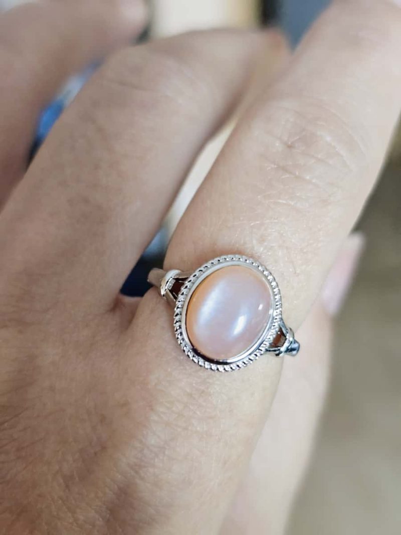 versilberter Ring mit orangefarbenem Mondstein Retro