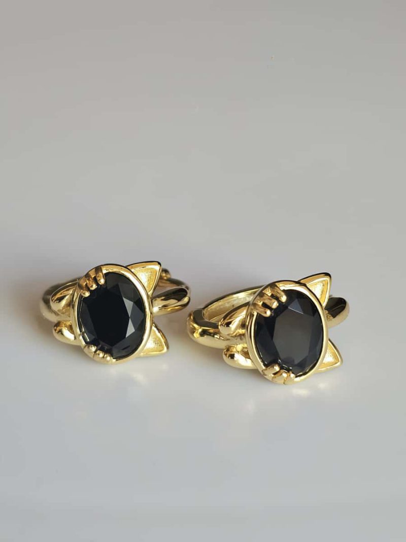 Vergoldete Katzenohrringe mit Schwarzem Spinell – 925er Silber, Eleganter Ohrschmuck