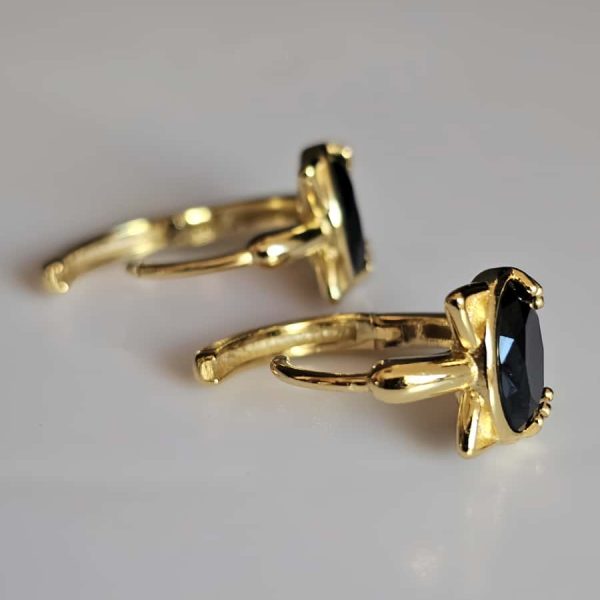 Vergoldete Katzenohrringe mit Schwarzem Spinell – 925er Silber, Eleganter Ohrschmuck