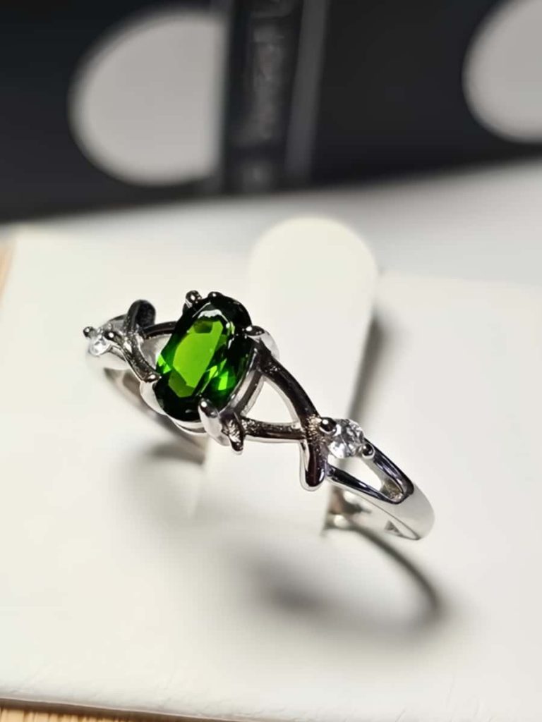 Damenring 925er Silber, grünen Diopsid Edelstein- Kranz Design Echtschmuck Silber Ringe Grün Diopsid DR0006