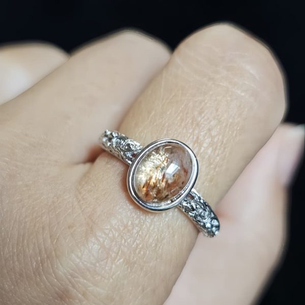 Damenring mit Schwarzgoldene Super Seven Edelstein