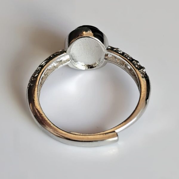 Damenring mit Schwarzgoldene Super Seven Edelstein