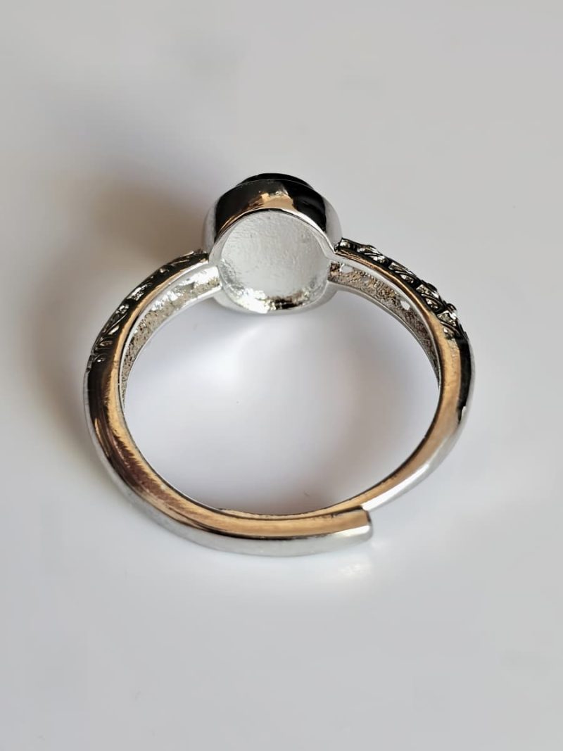 Damenring mit Schwarzgoldene Super Seven Edelstein