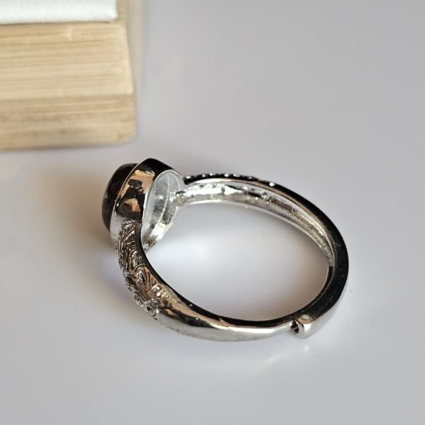 Damenring mit Schwarzgoldene Super Seven Edelstein