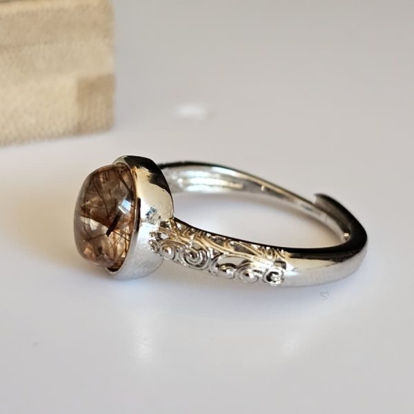 Damenring mit Schwarzgoldene Super Seven Edelstein