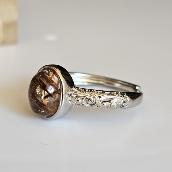 Damenring mit Schwarzgoldene Super Seven Edelstein