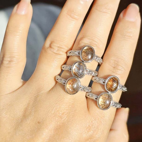 Damenring mit Schwarzgoldene Super Seven Edelstein