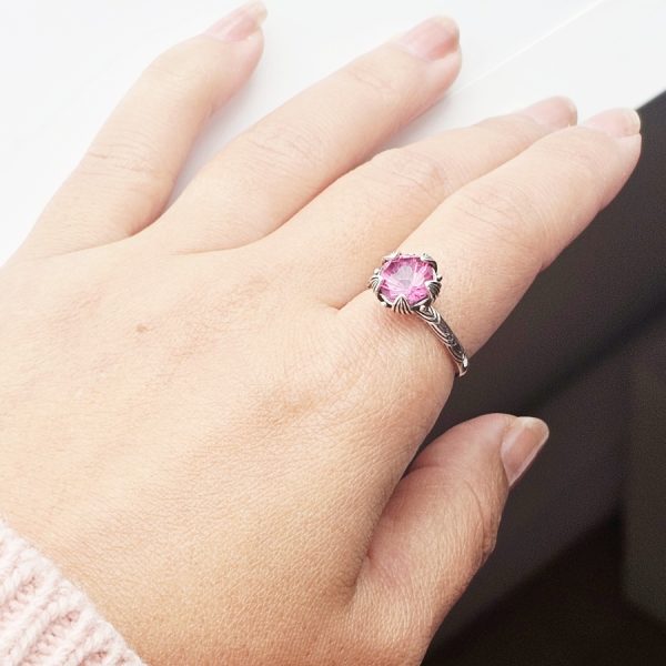 pinker Topas Ring