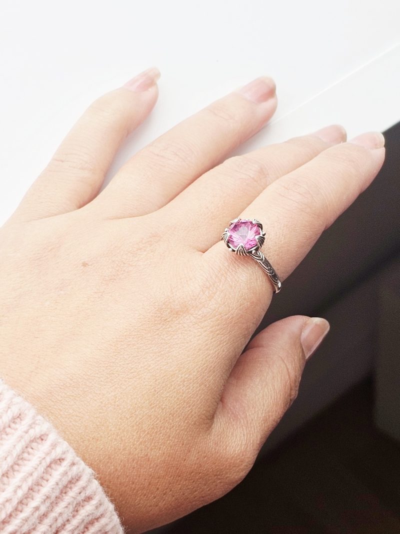 pinker Topas Ring