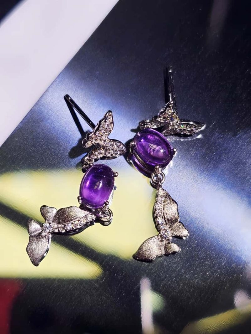 Silber Ohrstecker Amethyst Schmetterling mit Zirkonia und gebürsteter Oberfläche
