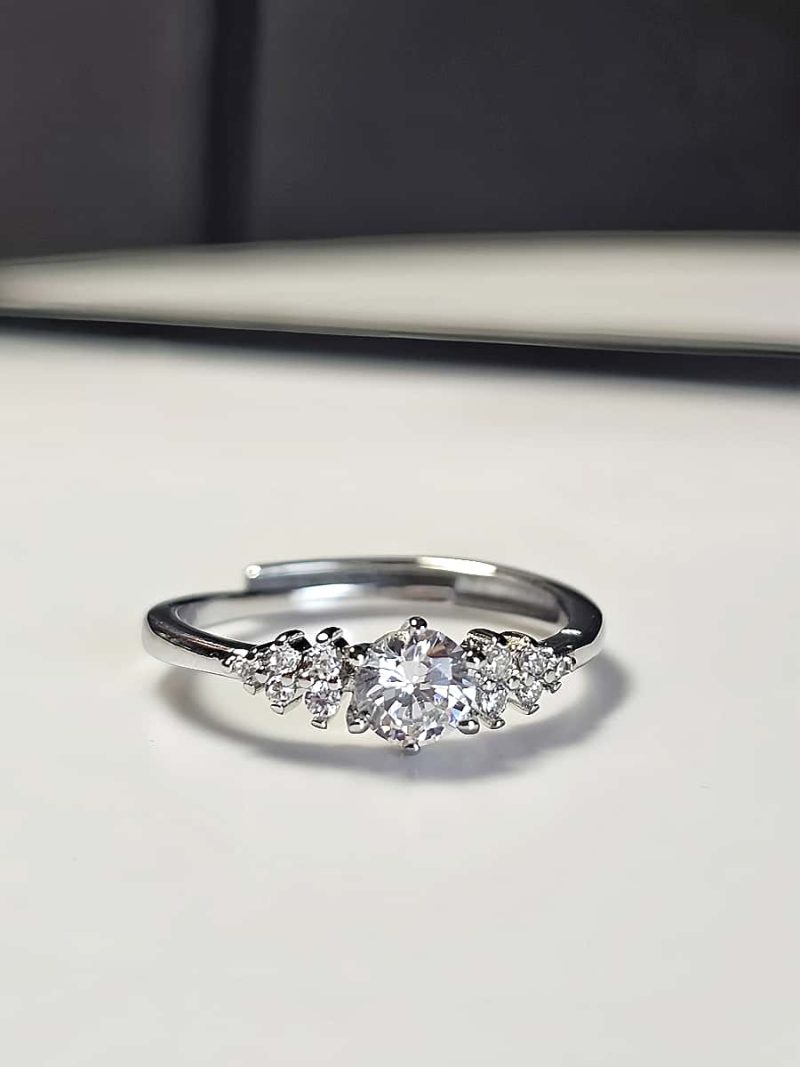 Zirkonia Ring in Silberoptik – Diamantähnlicher Schliff