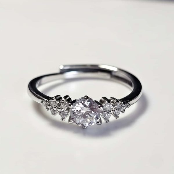 Zirkonia Ring in Silberoptik – Diamantähnlicher Schliff