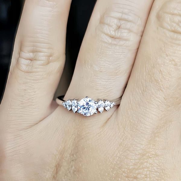 Zirkonia Ring in Silberoptik – Diamantähnlicher Schliff