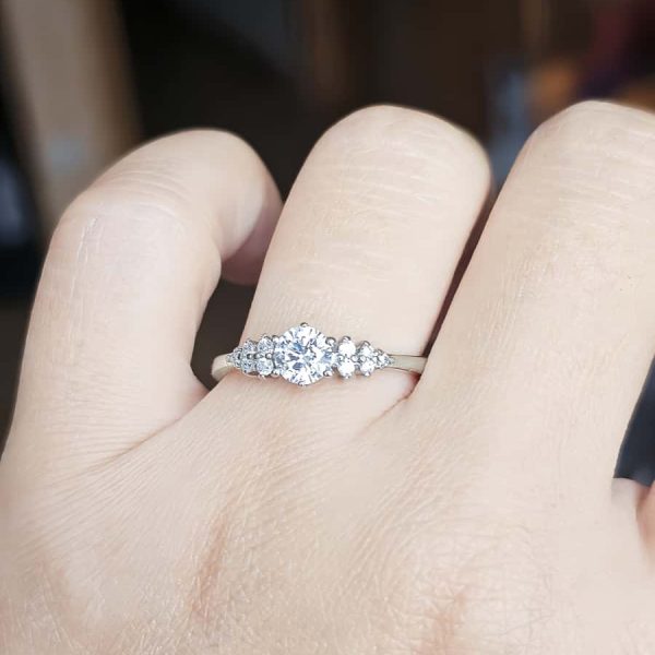 Zirkonia Ring in Silberoptik – Diamantähnlicher Schliff