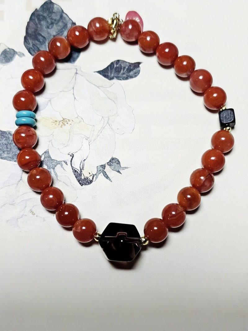 Armband mit Naturstein Rotem Achat und Quarz, handgefertigtem Flechtstil Design