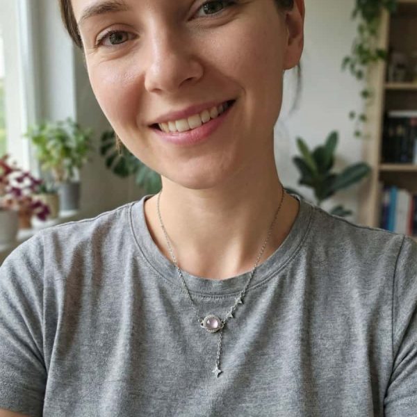 Damen Halskette Stern Mond silberfarben mit Zirkonia und Rosenquarz