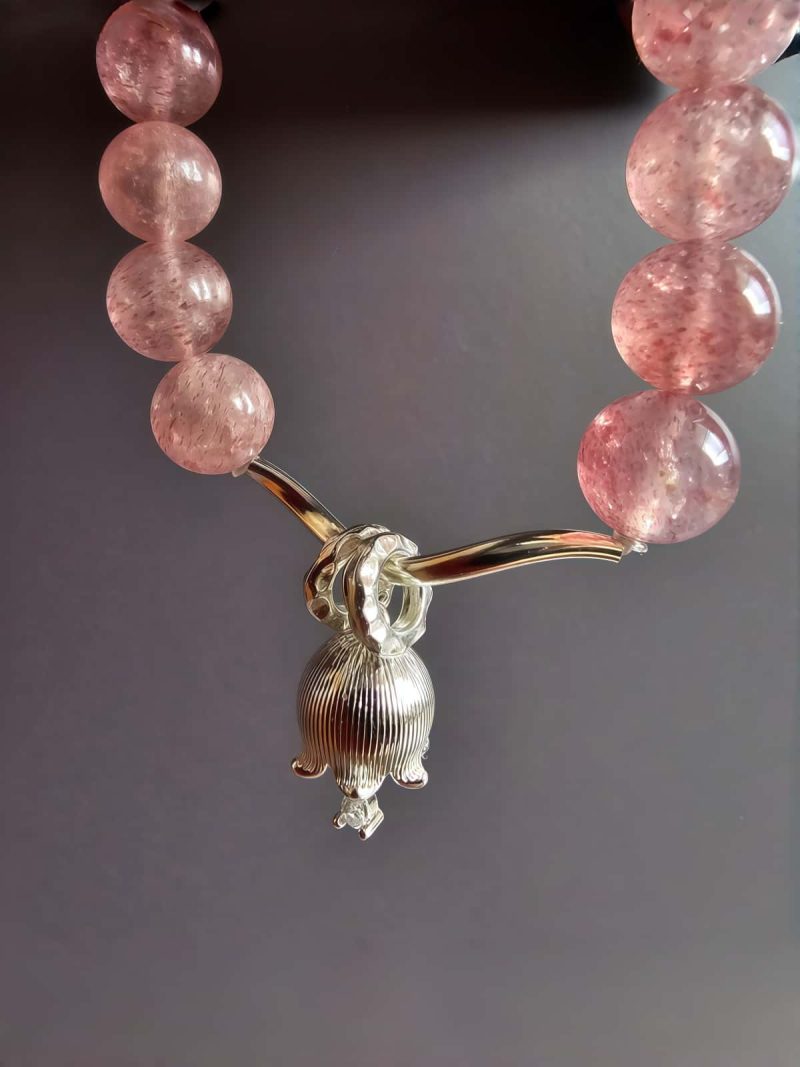 Armband aus Erdbeer-Quarz und Maigloeckchen Versilbert Details