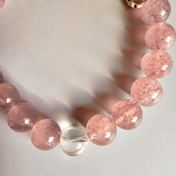 Armband aus Erdbeer-Quarz und Maigloeckchen Versilbert Details