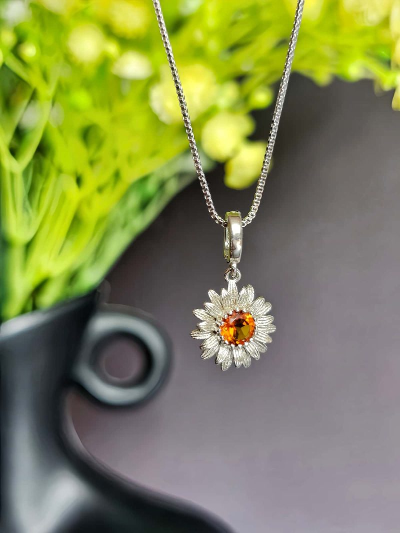 AH-GNA-01-7 Anhänger Damen Silber mit Stein Granat Sonnenblumen