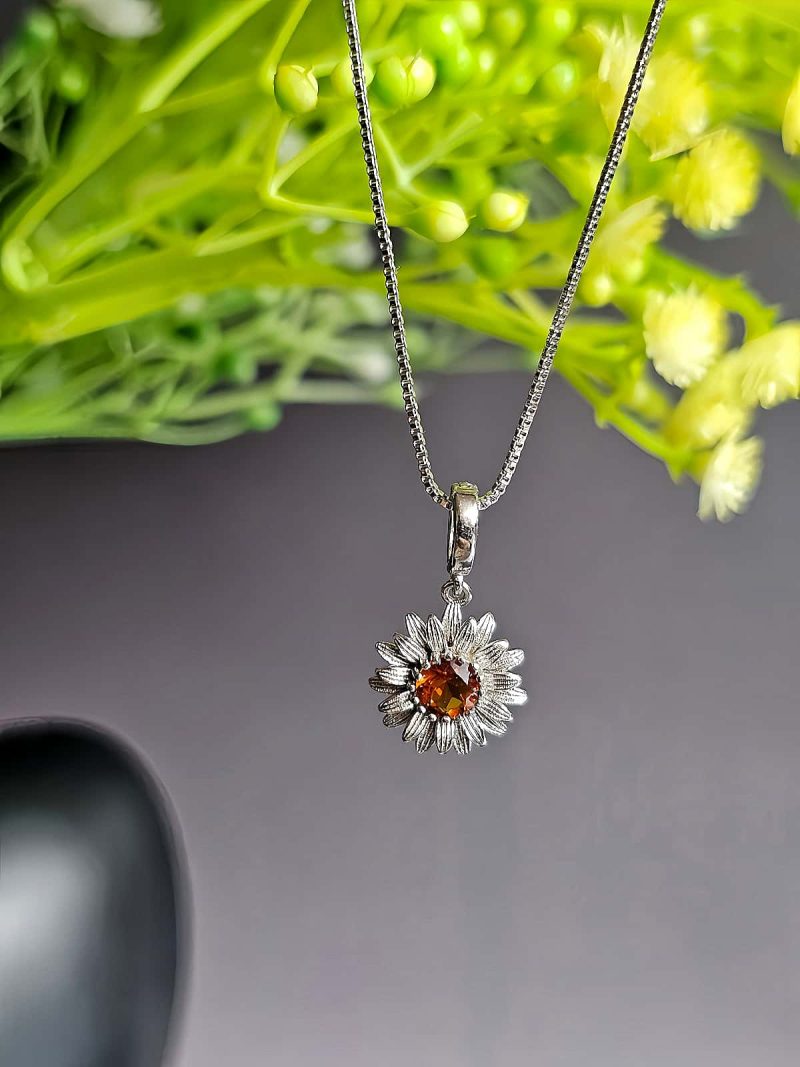 AH-GNA-01-8 Anhänger Damen Silber mit Stein Granat Sonnenblumen