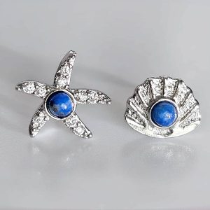 trendige Ohrstecker Muschel und Seestern aus Silber mit tiefblauem Edelstein frisches maritimes Design, ocean kollektion