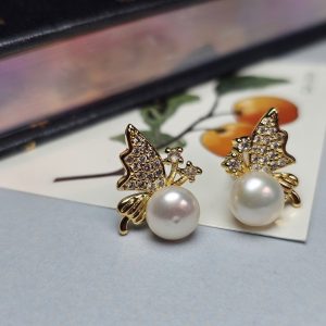 Perlen Ohrring Schmetterling mit Zirkonia-Steinen, Liebendig