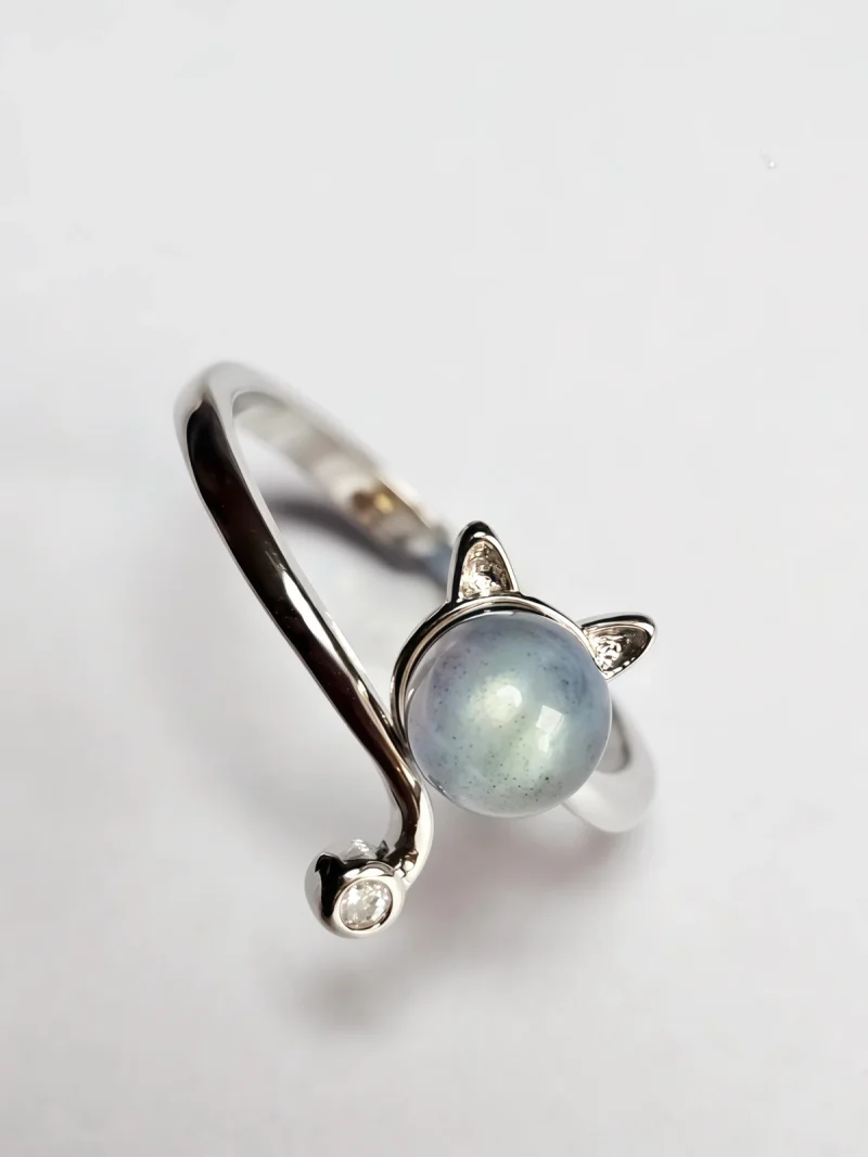 Mondstein Ring Katze Design – offener verstellbarer Damenring mit Zirkonia Silberfarbener offener Katzenring mit Mondstein und Zirkonia für Damen im minimalistischen Design