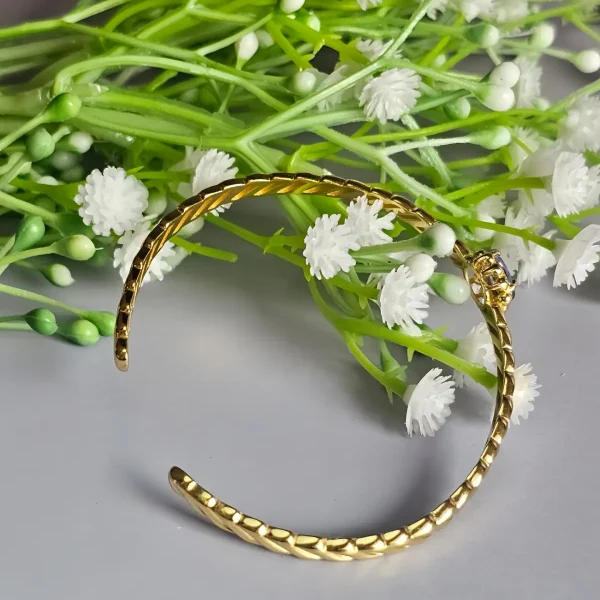 AB-SIL-01-5 925er Silber Vergoldet Offenes Armband mit Ovale Tansanit